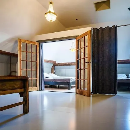 Loft In Romantische Stolpboerderij Bij Duingebied. Warmenhuizen